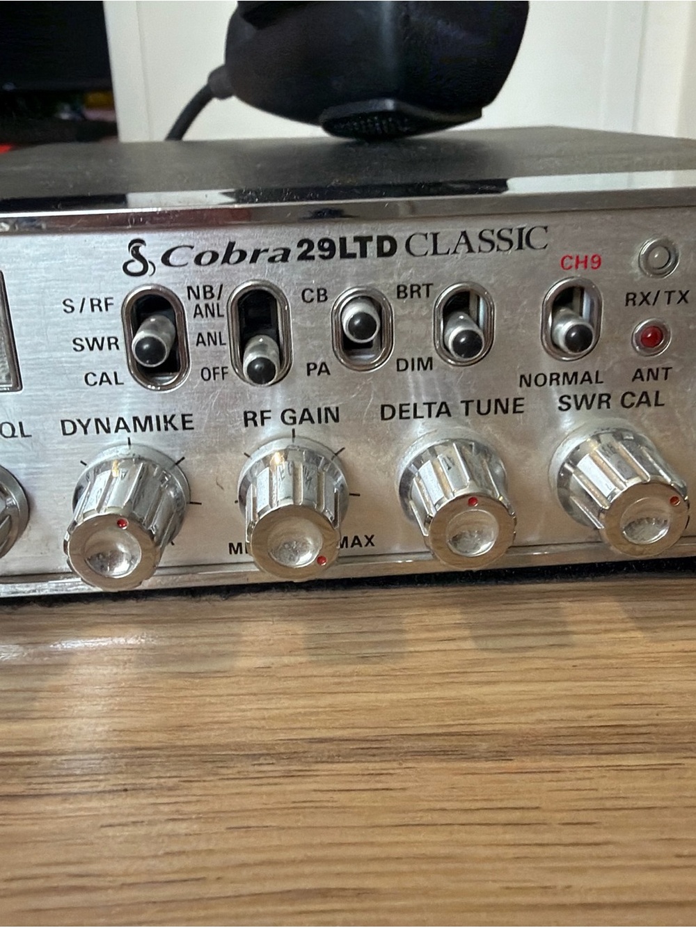 Cobra 29LTD Classic CB Radio - Silver Finish - Picture 14 of 16